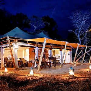 Serengeti Pioneer Camp Hotel Mugumu Exterior photo