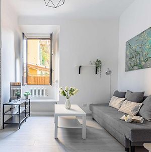 Altido Cosy 1-Bed Flat In Navigli Appartamento Milano Exterior photo