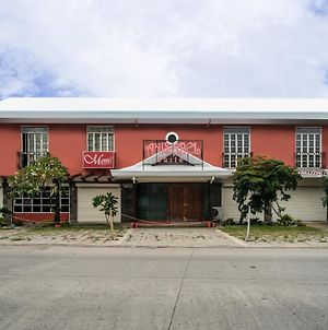 Oyo 579 Anisabel Suites Davao City Exterior photo