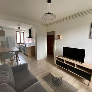 Appart' rénové 2022 avec goût, proche commodités Appartamento Chambéry Exterior photo