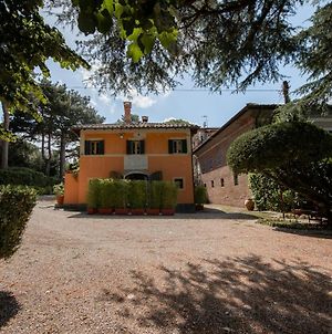 Red Elegant And Charming Country House Near Rome Villa Rocca Di Papa Exterior photo