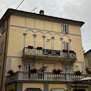 La Terrazza Vercelli Bed&Charme Hotel Exterior photo