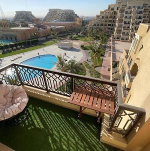 Studio -Private Beach & Pool & Bbq -Wifi Available Appartamento Ras al-Khaimah Exterior photo