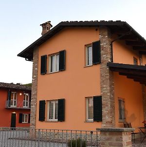 Residenza Albatros Villa Castiglione Falletto Exterior photo