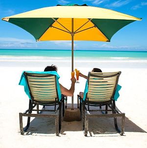 Acajou Beach Resort Isola di Isola di Praslin Exterior photo