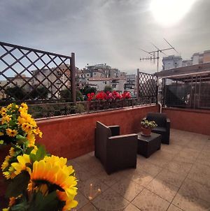 “Donna Carmela” Appartamento Napoli Exterior photo