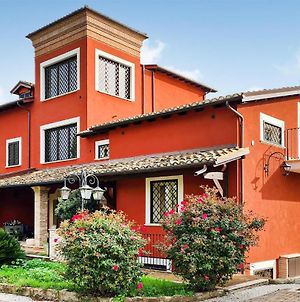 Awesome Home In Teramo With 9 Bedrooms And Wifi Exterior photo