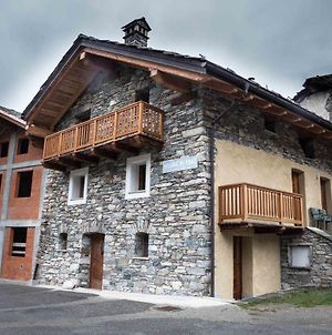 Le Grand Coeur - Monolocale Di Montagna Con Stufa Villa Nus Exterior photo
