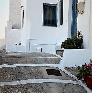 In Alto Holiday Home In Plaka  Exterior photo