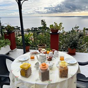 Salotto Sul Mare Bed and Breakfast Genova Exterior photo