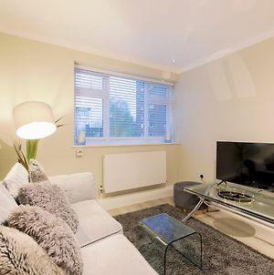 Pass The Keys Beautiful 1Bedroom Flat In Heart Of Central Londra Exterior photo