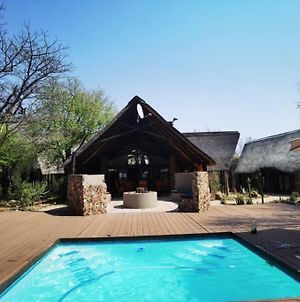 Bushveld Luxury - Black Rhino Lodge Pilanesberg Exterior photo