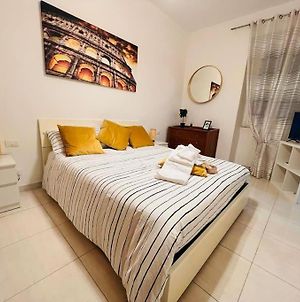 A Comfortable Apartment For You In San Lorenzo Roma Exterior photo