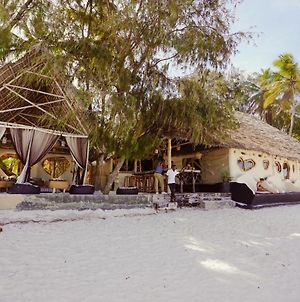 Kinazi Upepo Beach Hotel Paje Exterior photo