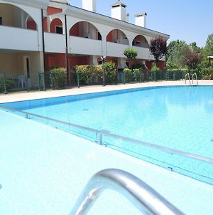 Apartment With Pool In Excellent Location - By Beahost Rentals Bibione Exterior photo