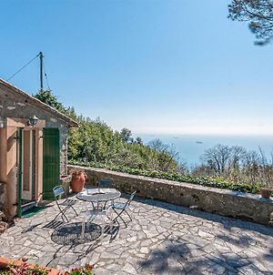 Stunning Home In La Spezia With 4 Bedrooms And Wifi Exterior photo