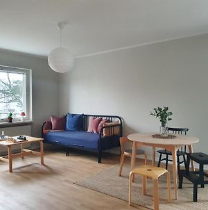 Tilava Rauhallinen Kaksio,Ilmainen Pysakointi&Wifi Appartamento Vantaa Exterior photo