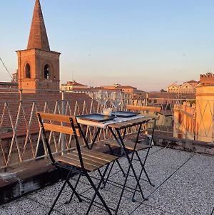 Trilocale Duomo + Terrazzo Panoramico Cond. Appartamento Ferrara Exterior photo