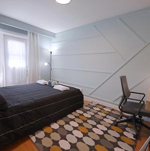 Private Spacious Room Near Finch Station Toronto Exterior photo