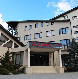 Hotel Ave Lux Braşov Exterior photo