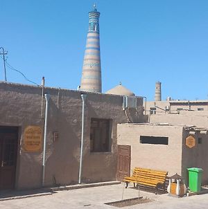 Gold Khiva Bed and Breakfast Exterior photo