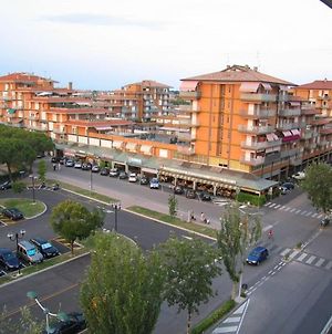 Appealing Apartment In Caorle With Private Terrace Porto Santa Margherita di Caorle Exterior photo