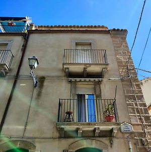 One Bedroom Appartement With City View Furnished Balcony And Wifi At Caltagirone Exterior photo