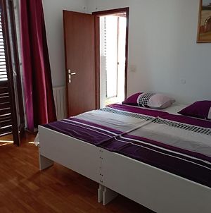 Apartment Mare 1 Novigrad Istria Exterior photo