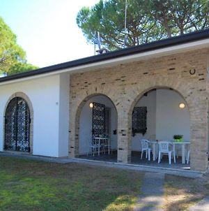 Villa Salvador Lignano Sabbiadoro Exterior photo