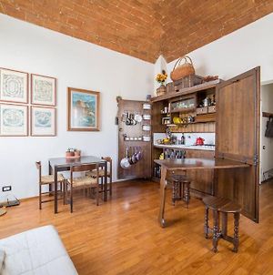 Lovely Apartment In Tuscany, Near Florence Prato Exterior photo