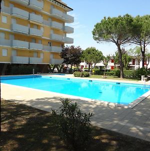 Nice And Cozy Apartment With Pool By Beahost Rentals Porto Santa Margherita di Caorle Exterior photo