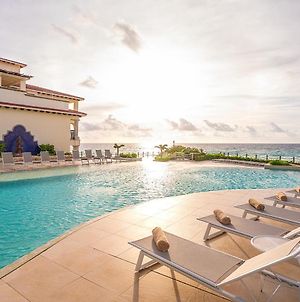 Grand Park Royal Cancun Hotel Exterior photo