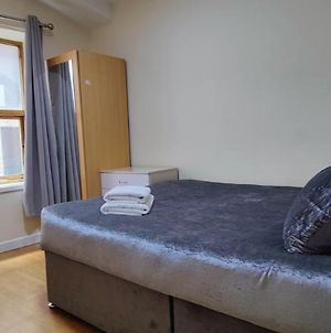 Liverpool City Centre Private Rooms - With Shared Bathroom Exterior photo