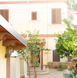 Typical Sicilian House With Garden In The Historic Center Piazza Armerina Exterior photo