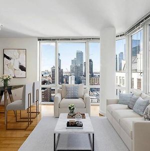 Central Park Apartment With Stunning Nyc Skyline View New York Exterior photo