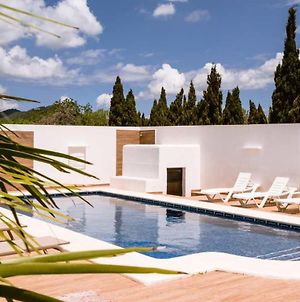 Can Pep Luis Can Pep Mortera Is Located In The Beautiful Countryside Near To Playa Den Bossa Villa Ibiza città Exterior photo