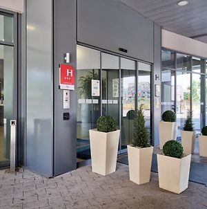 Holiday Inn Express Strasbourg Centre, An Ihg Hotel Exterior photo