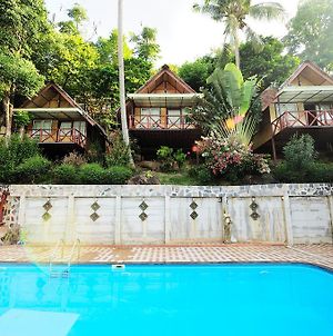 Pp Ingphu Viewpoint Hotel Phi Phi Islands Exterior photo