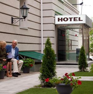 Graf Orlov Hotel Samara Exterior photo