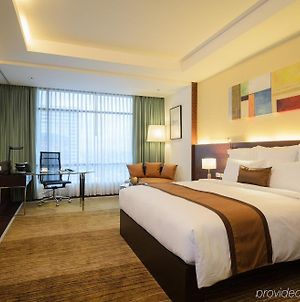 Aetas Lumpini Hotel Bangkok Room photo