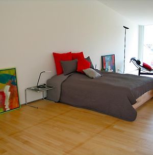 Artist'S Loft Zur Maloya Appartamento Ormalingen Room photo