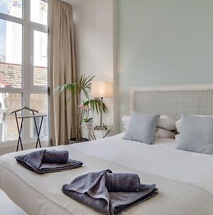 Apartamentos Uncibay Premium Málaga Room photo