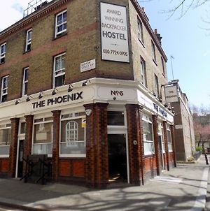 The Phoenix Hostel Londra Exterior photo