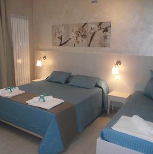 Mediterranea Sea House Bed and Breakfast Montesilvano Marina Room photo