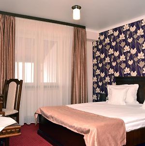 Hotel President Satu Mare Room photo