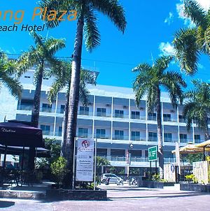 Cenang Plaza Beach Hotel Langkawi Exterior photo