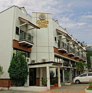 Ecoland Suites & Inn Davao City Exterior photo