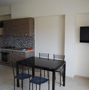 Appartamento Black&White Portoferraio Room photo