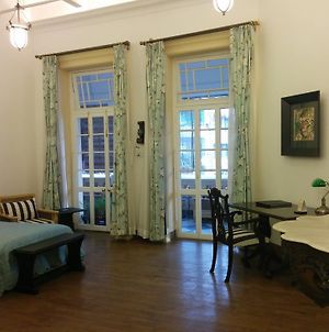 The Harrington Residency Bed and Breakfast Calcutta  Exterior photo