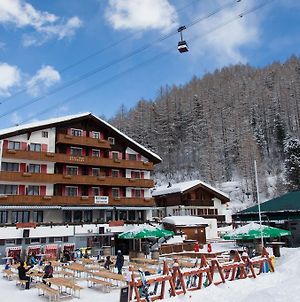Hotel The Larix Ski-In Ski-Out Saas-Fee Exterior photo
